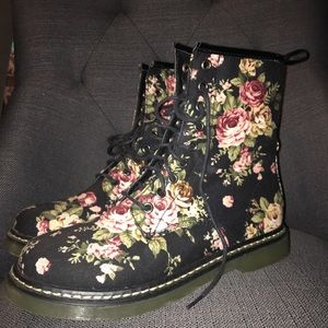 Never worn Floral combat boots size 8